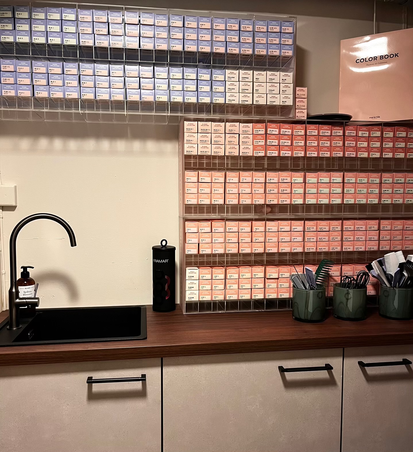 05EEFE06-5EAA-4C49-B7DC-408C04CA5FE5